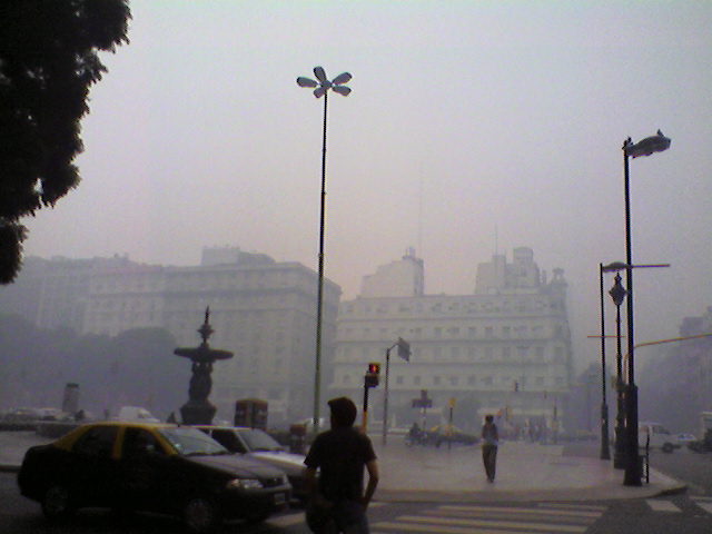 Smoggy 9 de Julio Avenue