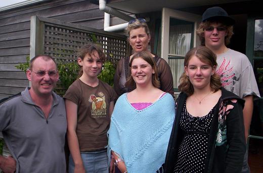 2006 xmas - Grant, Karyn, Ethan, Maegan, Brianna, and (for some reason) Annabel
