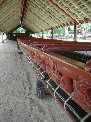 Waitangi - Waka

